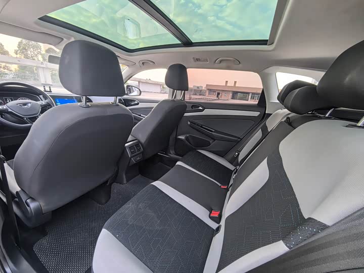 Jetta VS7 2023 2023款 280TSI 自动进取版