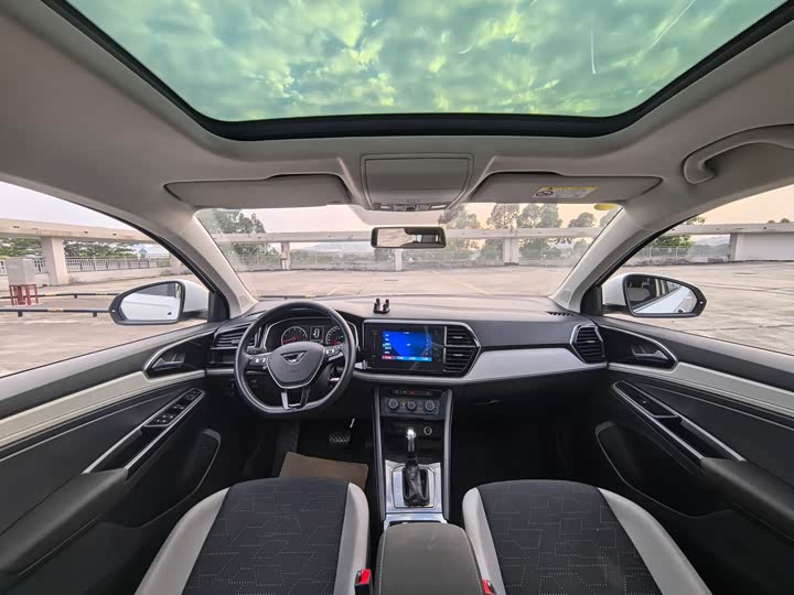 Jetta VS7 2023 2023款 280TSI 自动进取版