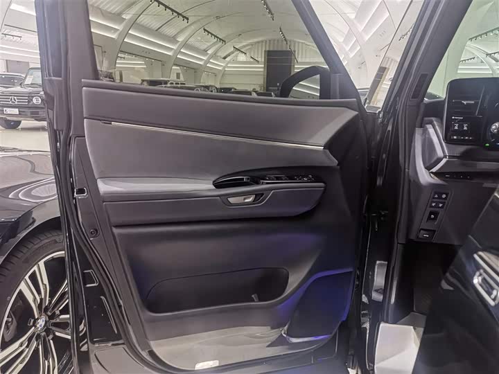 Lexus LM 2023 2023款 350h 七座隽雅版