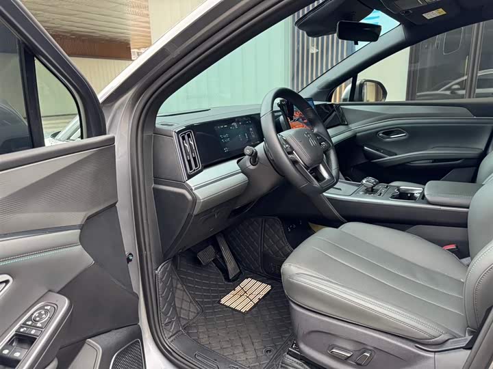 BYD Song L DM-i Hybrid 2025 2025款 智驾版 112km 领先型