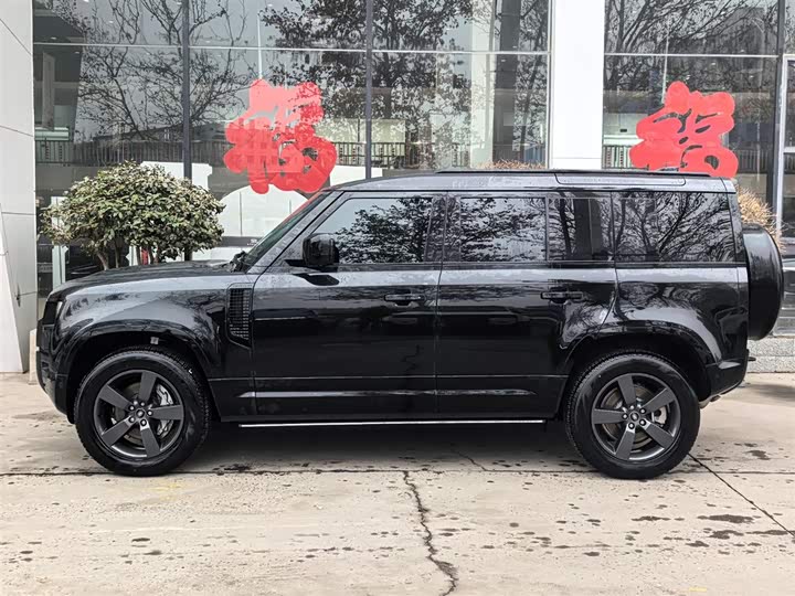 Land Rover Defender 2025 2025款 110 3.0T P400 X-Dynamic HSE