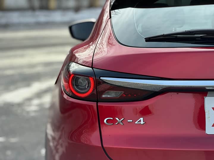 Mazda CX-4 2021 2021款 2.0L 自动两驱蓝天品位版