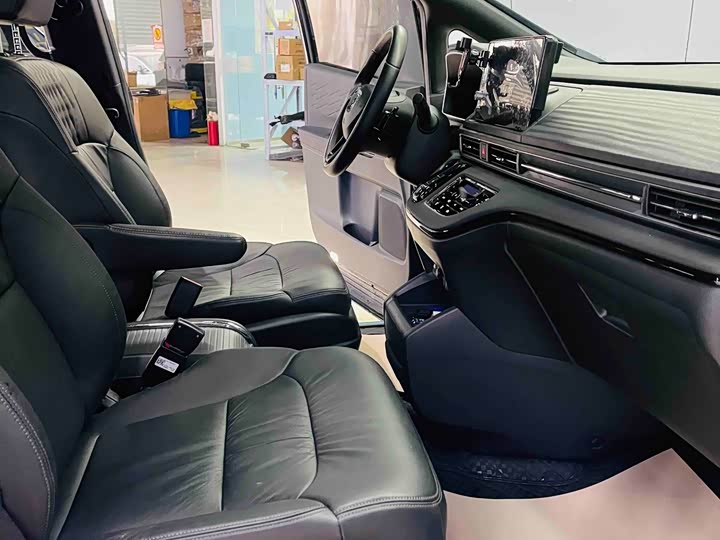 Honda Elysion 2024 2024款 2.0L e:HEV 豪华版