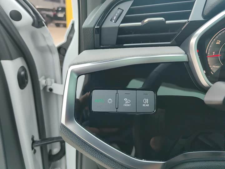 Audi Q3 2024 2024款 35 TFSI 时尚动感型