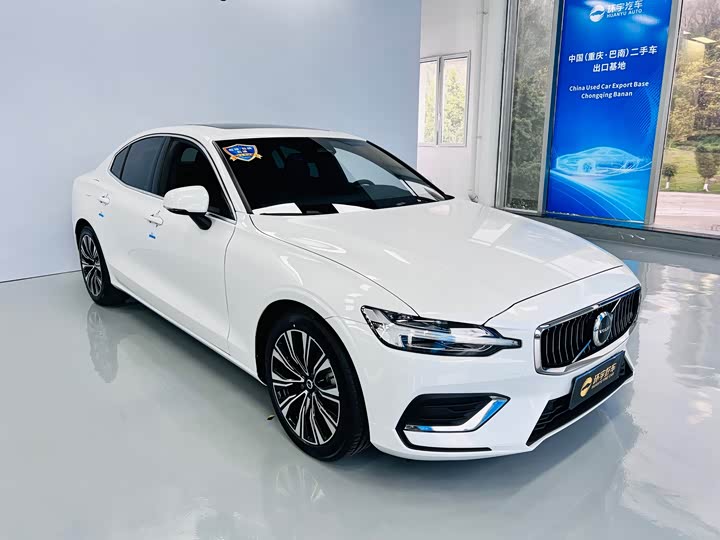 Volvo S60 2024 2024款 B4 智远豪华版