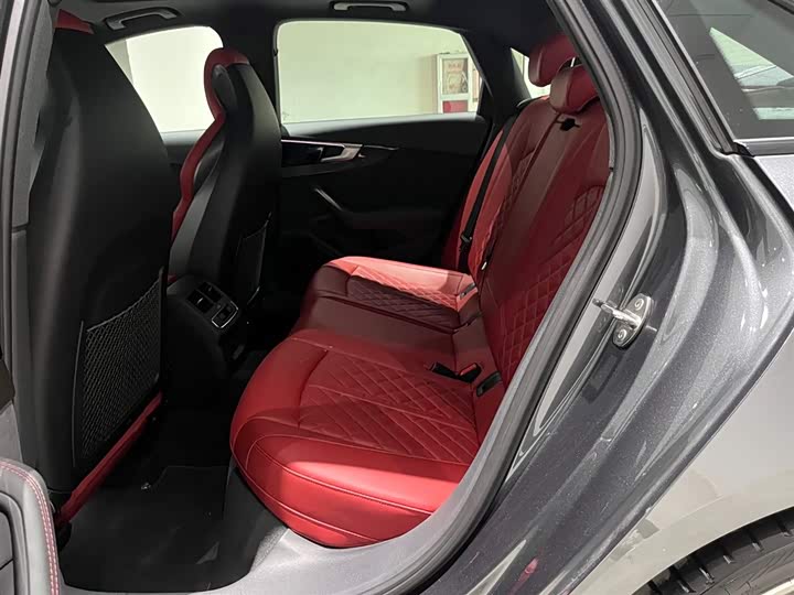 Audi S4 2024 2024款 S4 3.0TFSI