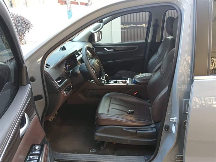 Dongfeng Rich 7 2022 2022款 2.3T自动四驱柴油标准型长货箱M9T