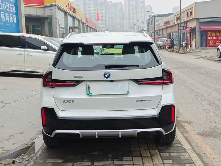 BMW iX1 2025 2025款 eDrive25L M运动套装
