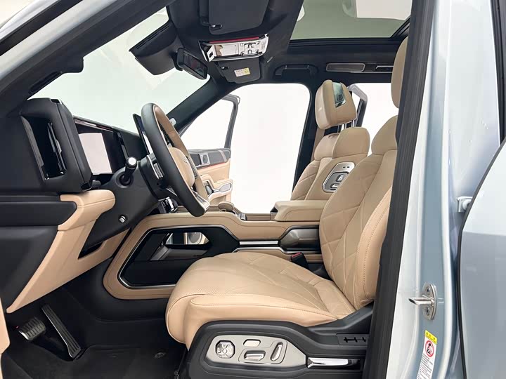 BYD FangChengBao Leopard 8 2025 2025款 智勇旗舰版 7座