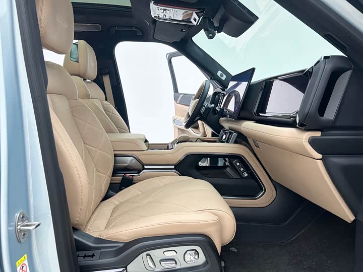 BYD FangChengBao Leopard 8 2025 2025款 智勇旗舰版 7座