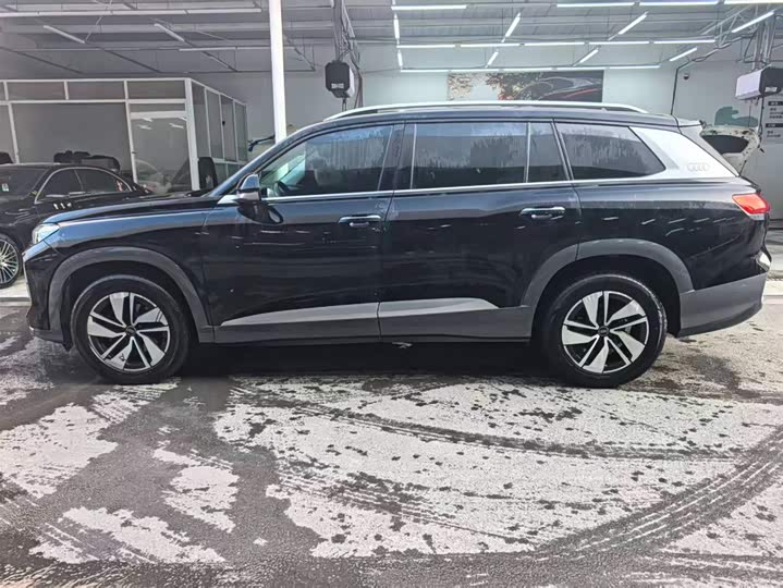 Audi Q6 2023 2023款 40 TFSI quattro 观云型 羽林套装