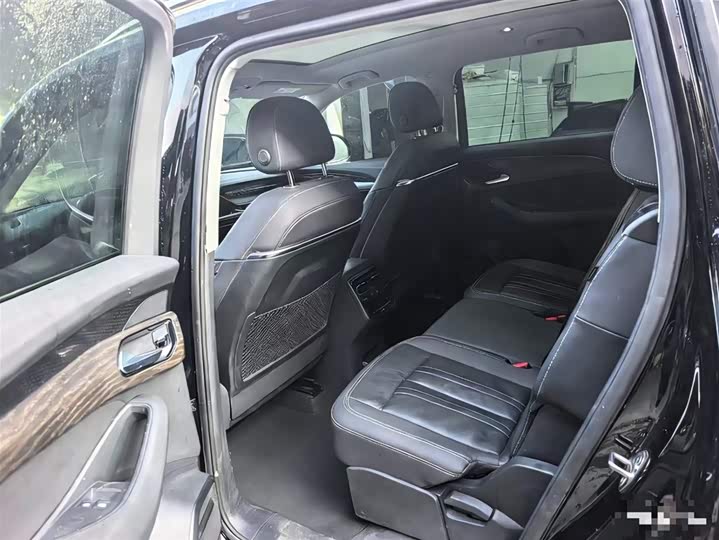 Audi Q6 2023 2023款 40 TFSI quattro 观云型 羽林套装