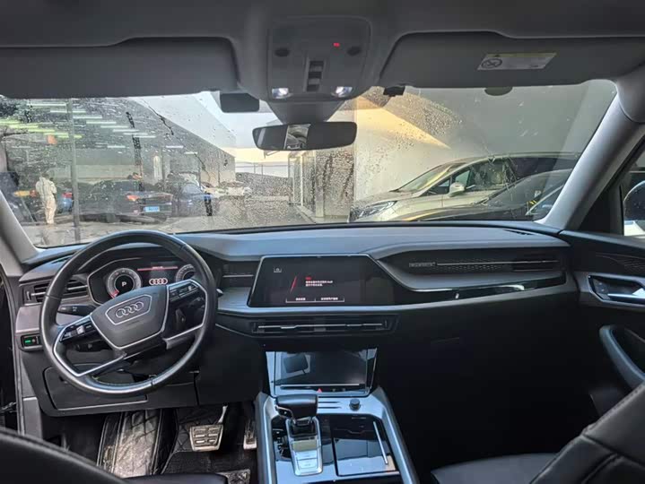 Audi Q6 2023 2023款 40 TFSI quattro 观云型 羽林套装