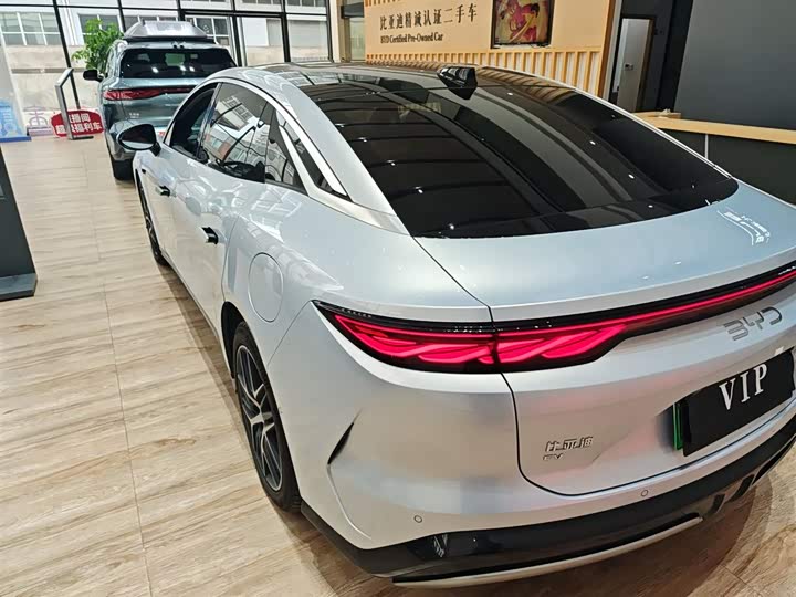 BYD Han L 2025 2025款 EV 四驱激光雷达旗舰型