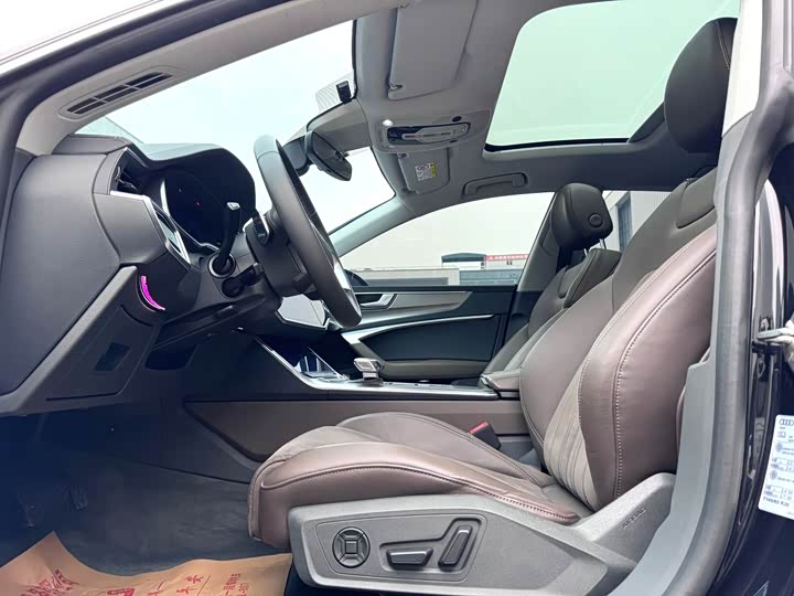 Audi A7L 2024 2024款 45TFSI S-line 筑梦型 流晶套装