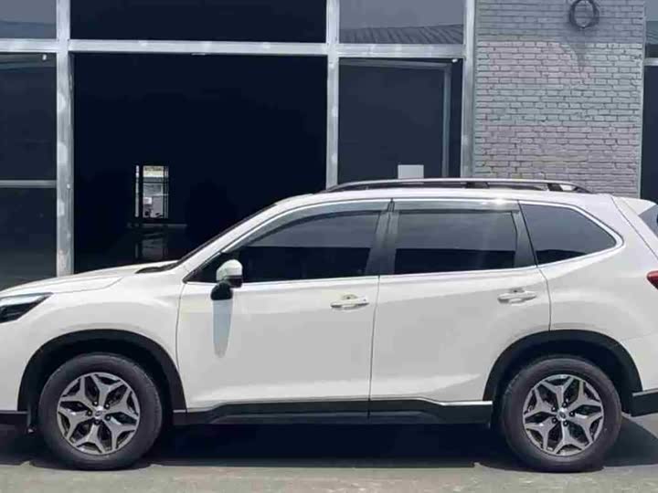 Subaru Forester 2022 2022款 2.0i AWD豪华版EyeSight