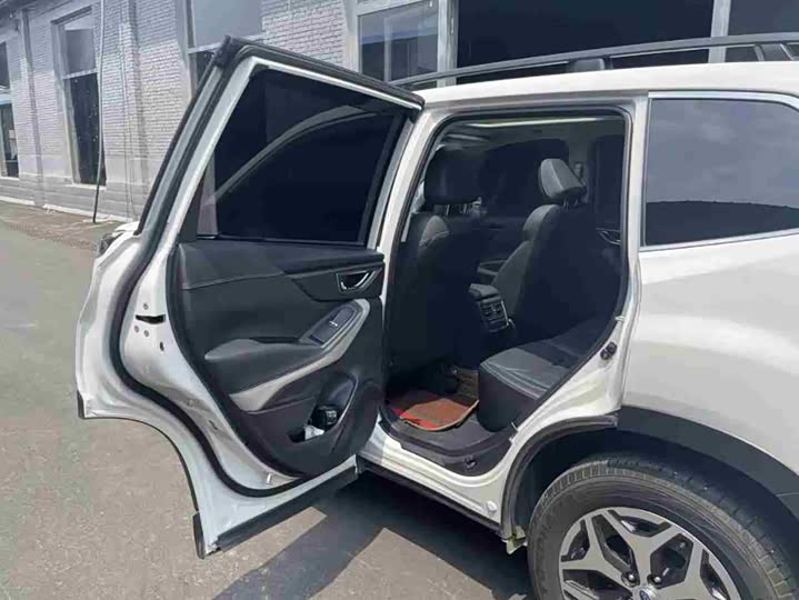 Subaru Forester 2022 2022款 2.0i AWD豪华版EyeSight