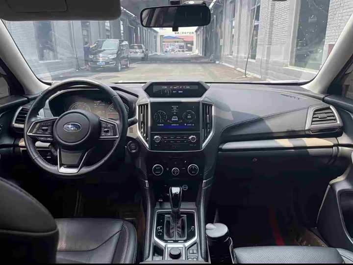 Subaru Forester 2022 2022款 2.0i AWD豪华版EyeSight
