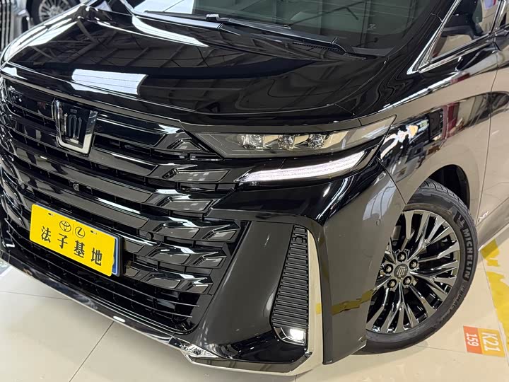 2025 Toyota Vellfire