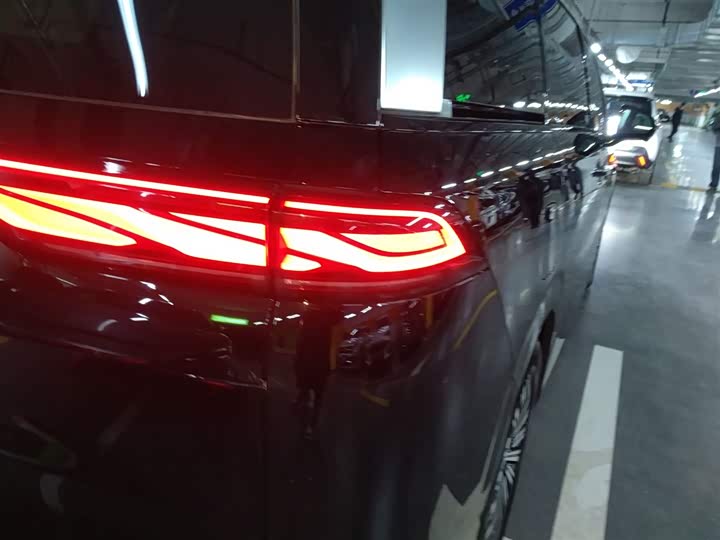 BYD Xia 2025 2025款 DM-i 1.5T 180km 超越型