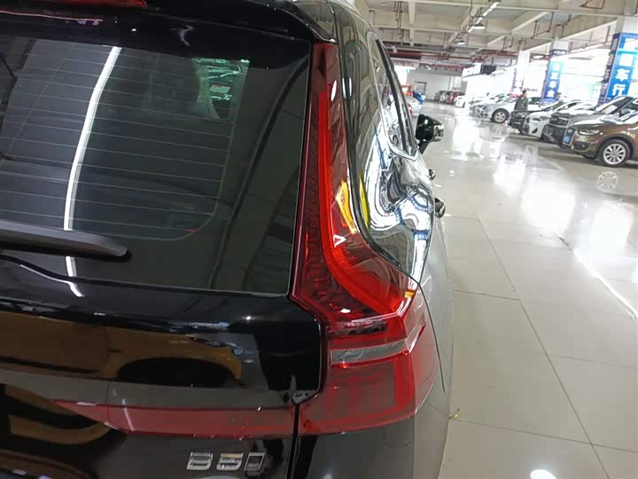 Volvo XC60 2026 2026款 B5 四驱智逸豪华版