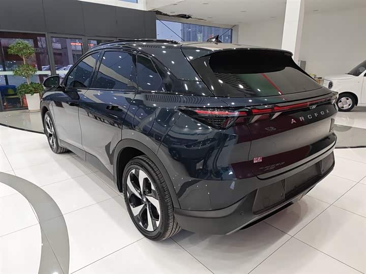 BAIC Arcfox Alpha T5 2025 2025款 520 PRO