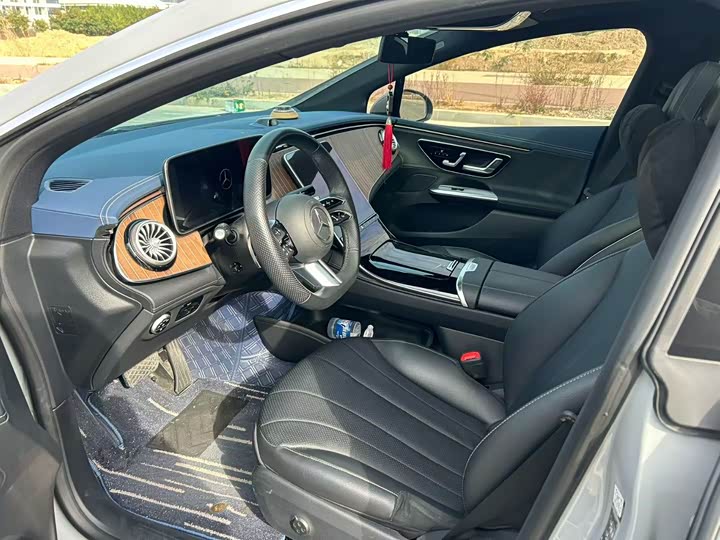 Mercedes-Benz EQE 2022 2022款 350 先锋版