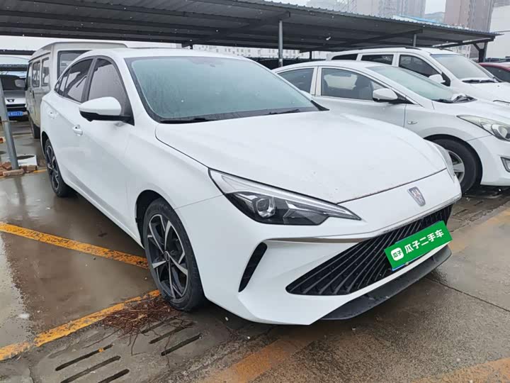 Roewe i5 2023 2023款 1.5L CVT尊荣版