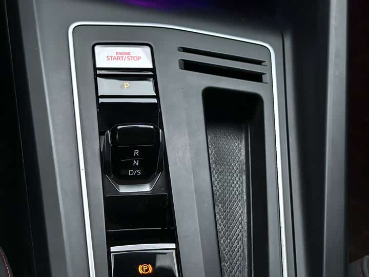 Volkswagen Golf GTI 2023 2023款 380TSI DSG GTI