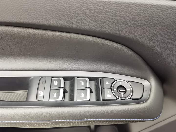 Ford Equator Sport 2025 2025款 EcoBoost 170 铂领型