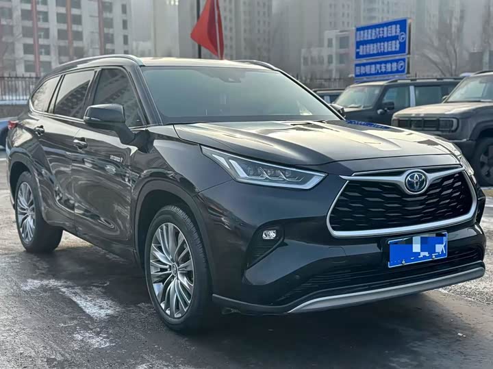 Toyota Highlander 2024 2024款 2.5L智能电混双擎四驱尊贵版 7座