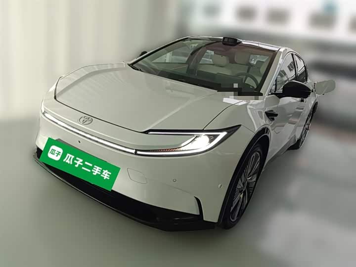 2025 Toyota bZ5