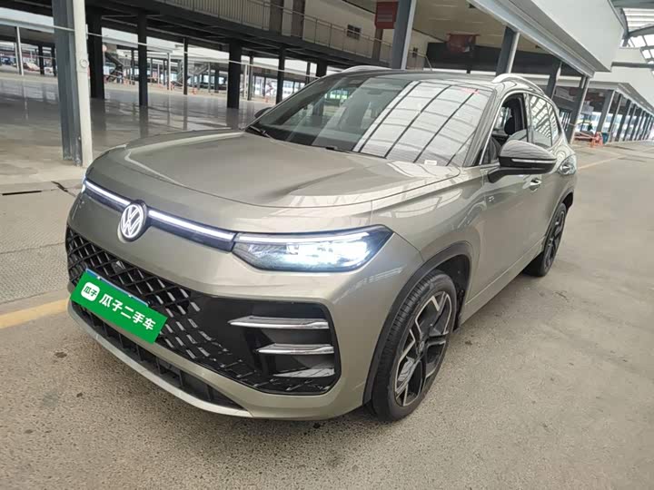 Volkswagen Tayron 2025 2025款 探岳L 380TSI 四驱豪华