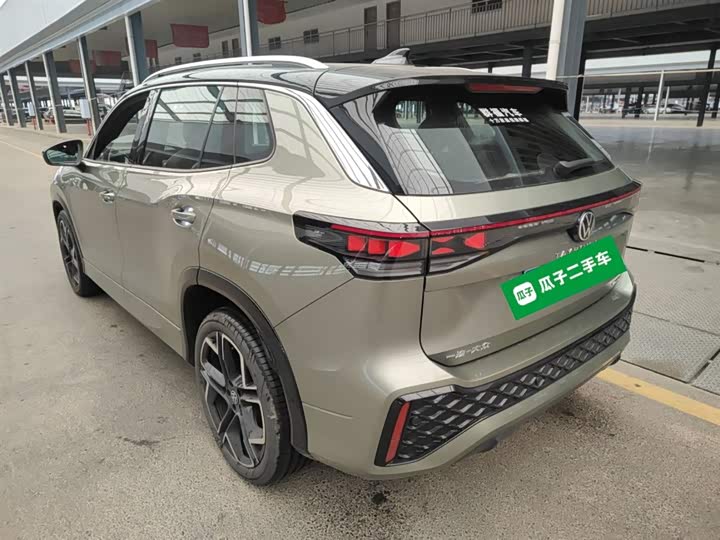 Volkswagen Tayron 2025 2025款 探岳L 380TSI 四驱豪华