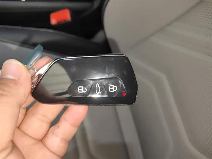 Volkswagen Tayron 2025 2025款 探岳L 380TSI 四驱豪华