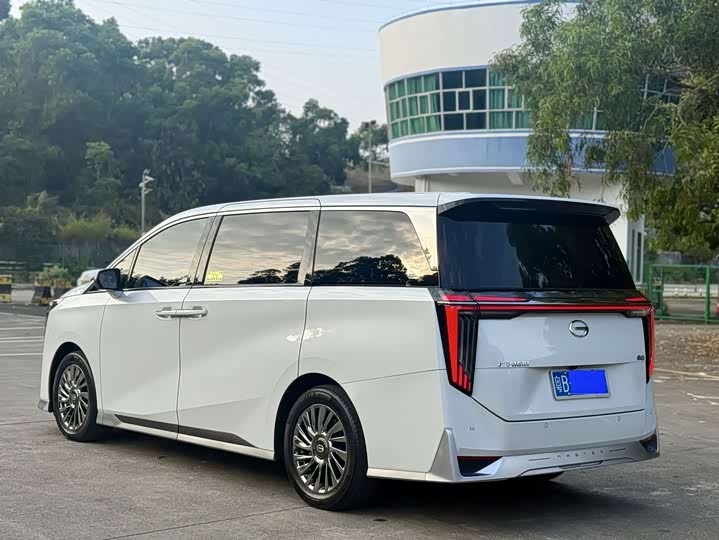 GAC Trumpchi M8 2024 2024款 宗师系列 400T 至尊版
