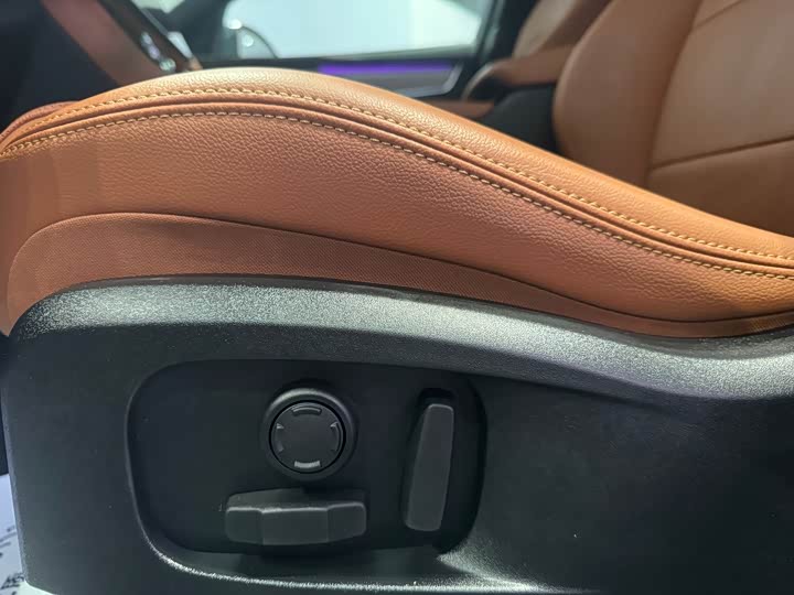 Jaguar F-Pace 2024 2024款 P250 R-Dynamic SE