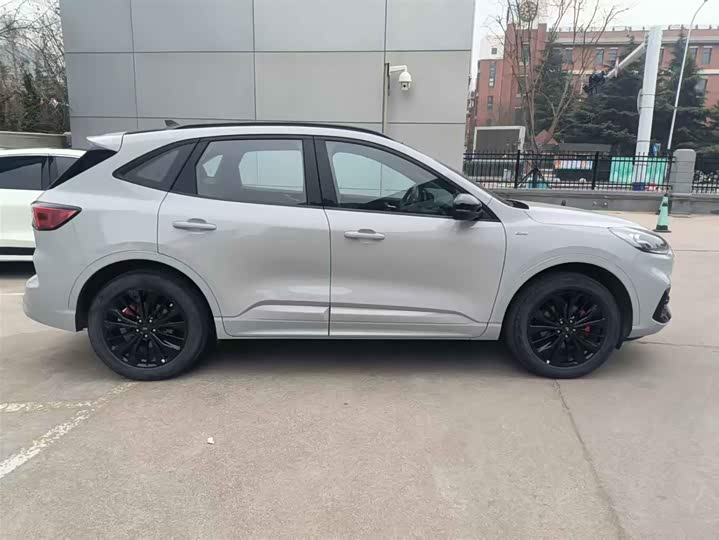 Ford Escape 2023 2023款 EcoBoost 245 四驱纵享款ST-LINE Pro