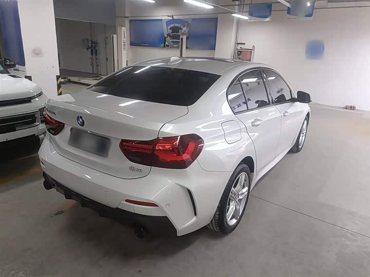 BMW 1 Series 2023 2023款 120i M运动曜夜版