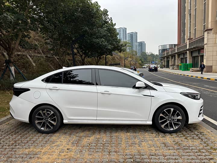 Chery Omoda S5 (Arrizo 5 Plus) 2021 2021款 小AI 1.5T CVT智PLUS