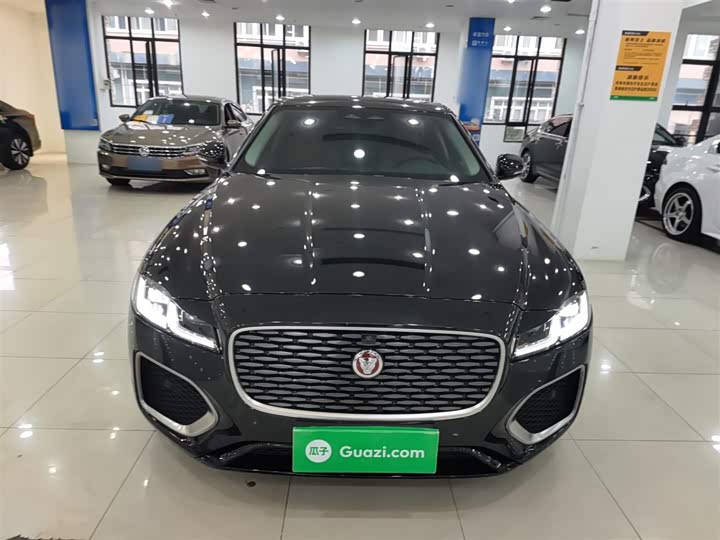 Jaguar XF L 2024 2024款 2.0T P250 两驱尊享豪华版