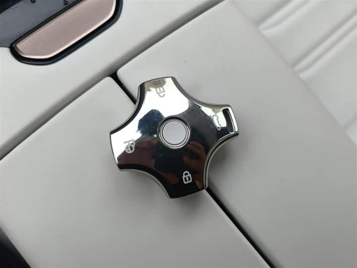 Dongfeng Yipai eπ 007 2024 2024款 纯电 540四驱Max版