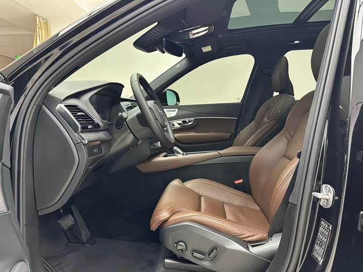 Volvo XC90 2024 2024款 B6 智雅豪华版 7座