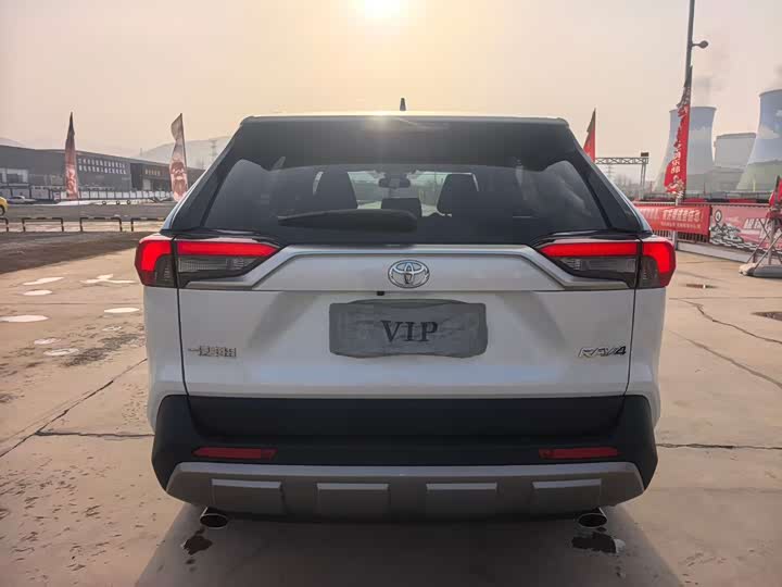 Toyota RAV4 2024 2024款 2.0L CVT两驱风尚Plus版