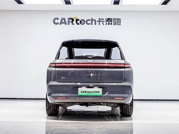 LiXiang L8 2025 2025款 Ultra 智能焕新版