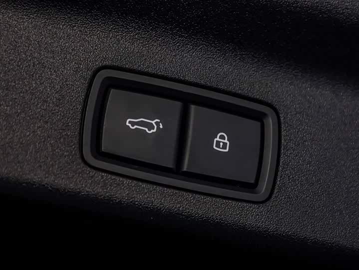 LiXiang L8 2025 2025款 Ultra 智能焕新版