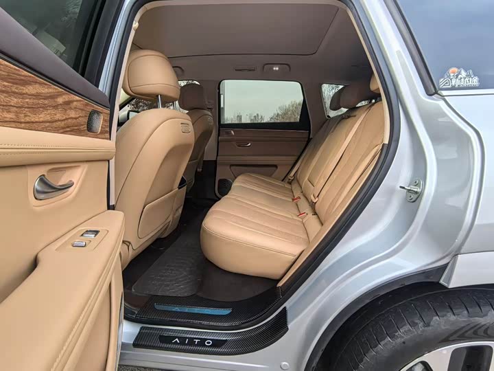 Aito M7 2024 2024款 1.5T 后驱Plus版 5座