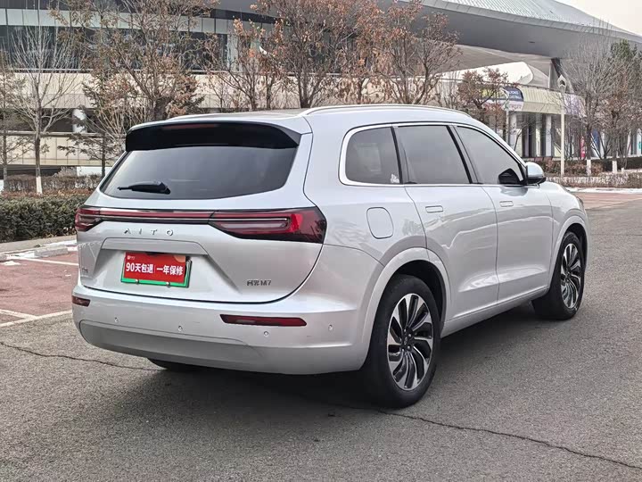 Aito M7 2024 2024款 1.5T 后驱Plus版 5座