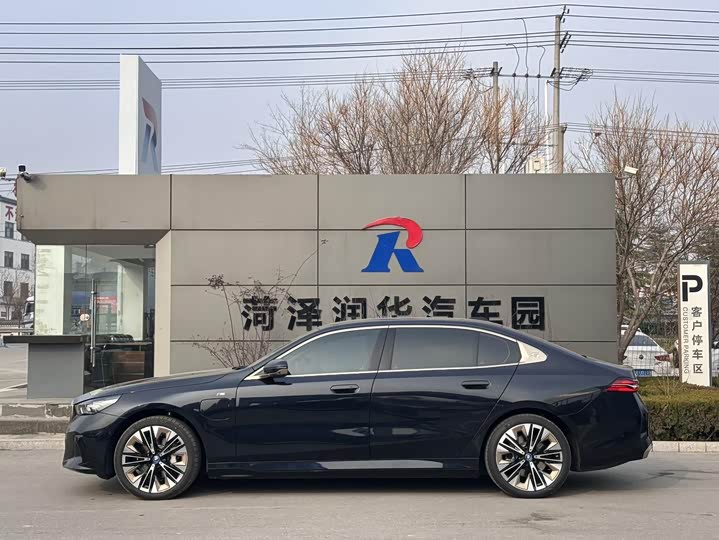 BMW i5 2025 2025款 eDrive 40L M运动套装