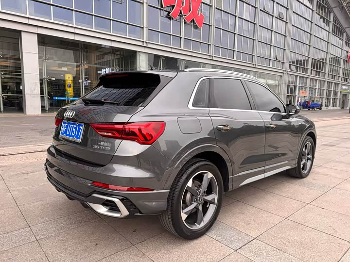 Audi Q3 2024 2024款 35 TFSI 时尚动感型